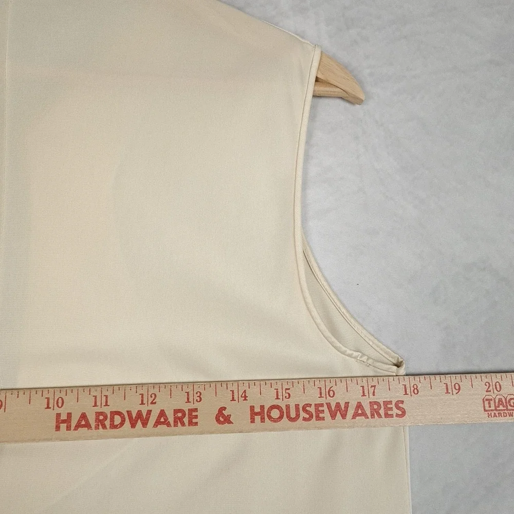 Vintage Vanity Fair Nightgown Womens Small Cream Nylon Maxi Gown Keyhole Neck